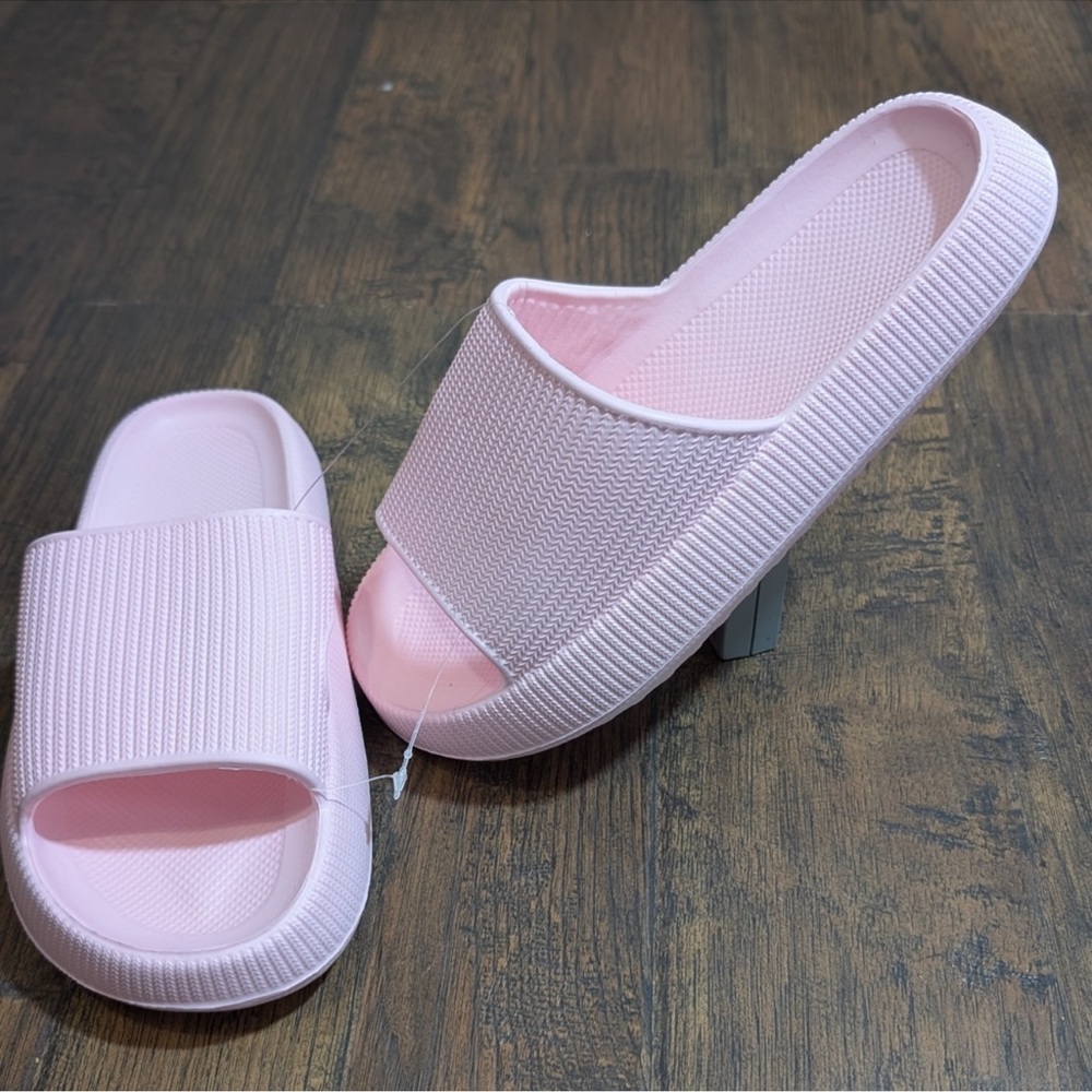 Cozy Pink Women's Slide Slippers